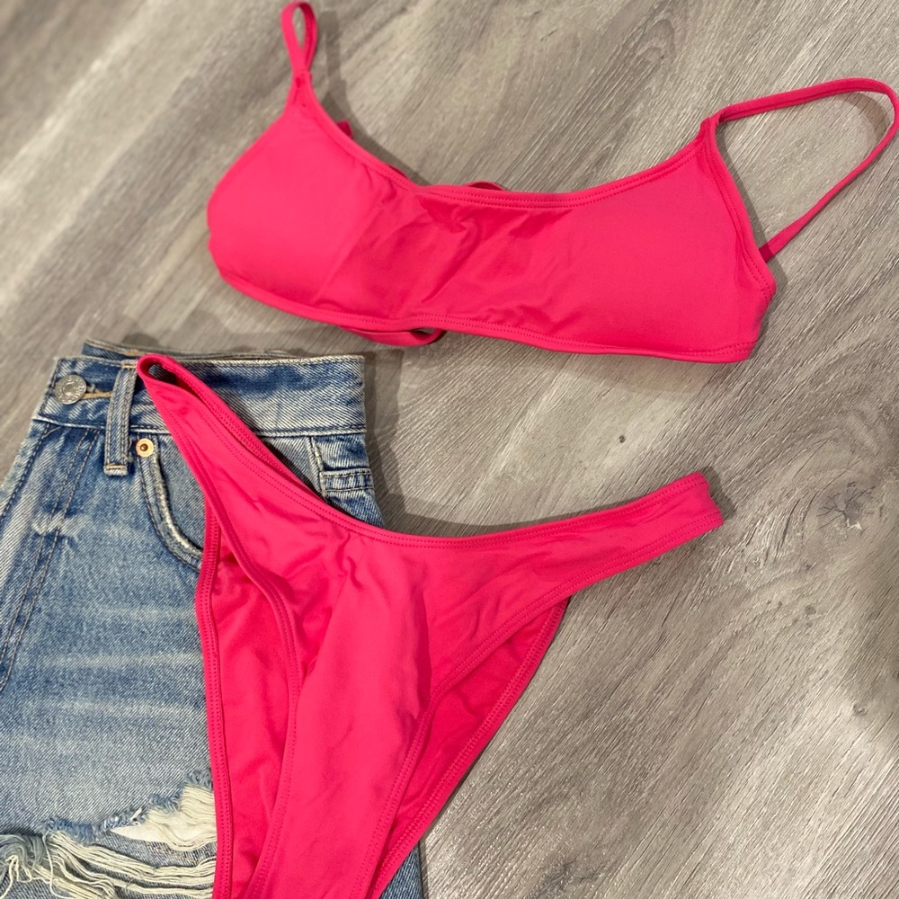 Garage Bikini